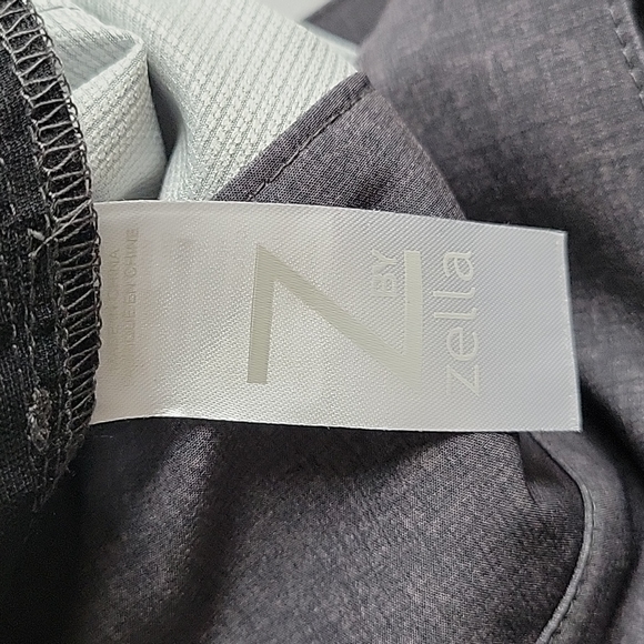 Zella Men's shorts  flat front grey size 34 NWT - Picture 3 of 9